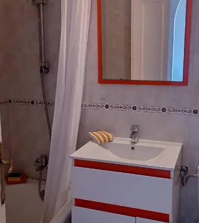 Climatise Deux Front De Et Piscine Torrevieja