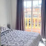 Climatise Deux Front De Et Piscine Апартаменты Торевьиа