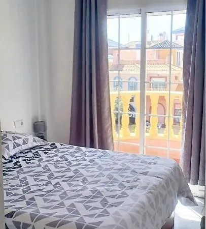 Climatise Deux Front De Et Piscine Апартаменты Торевьиа
